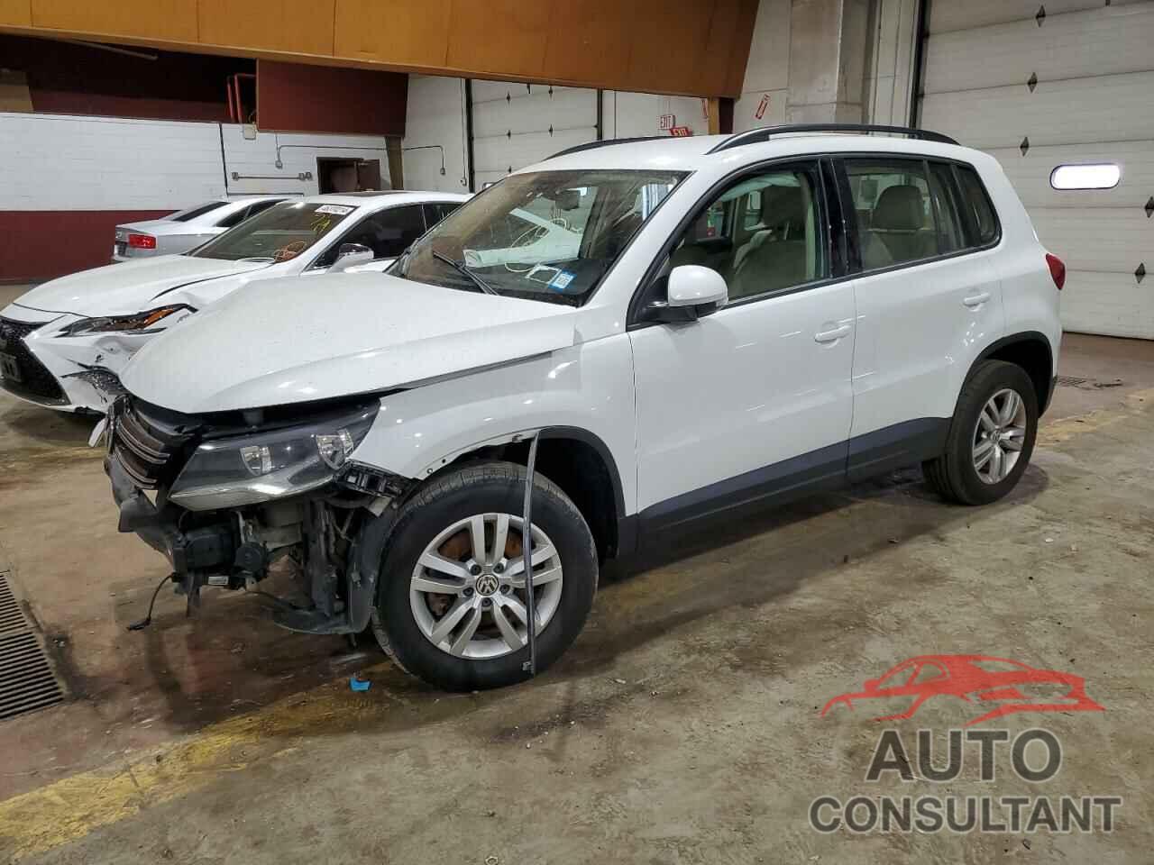 VOLKSWAGEN TIGUAN 2016 - WVGBV7AX9GW604888