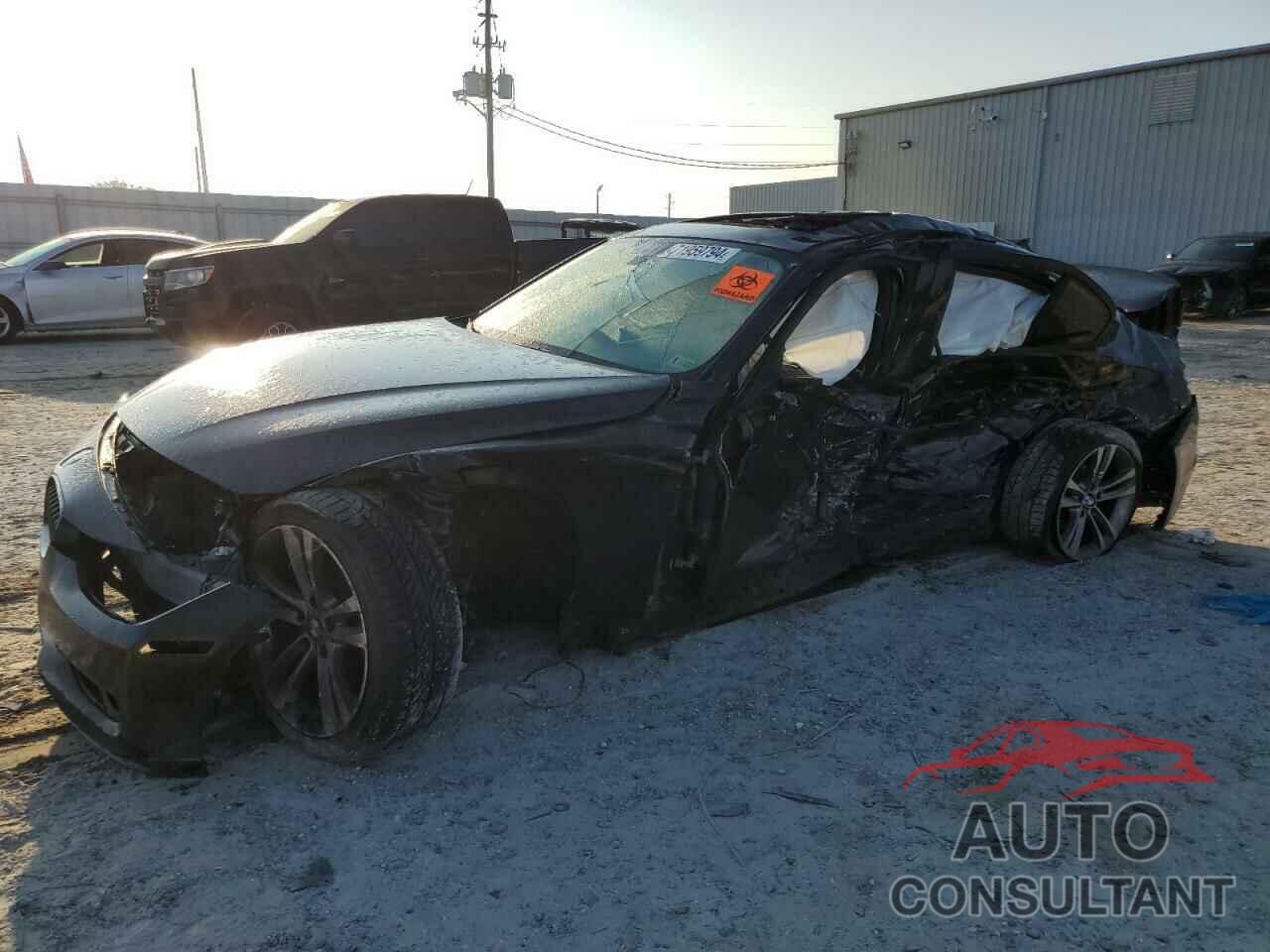BMW 3 SERIES 2012 - WBA3C1C5XCF432322
