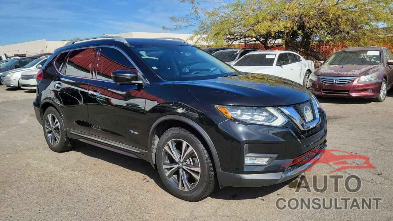 NISSAN ROGUE 2017 - 5N1ET2MT4HC786131