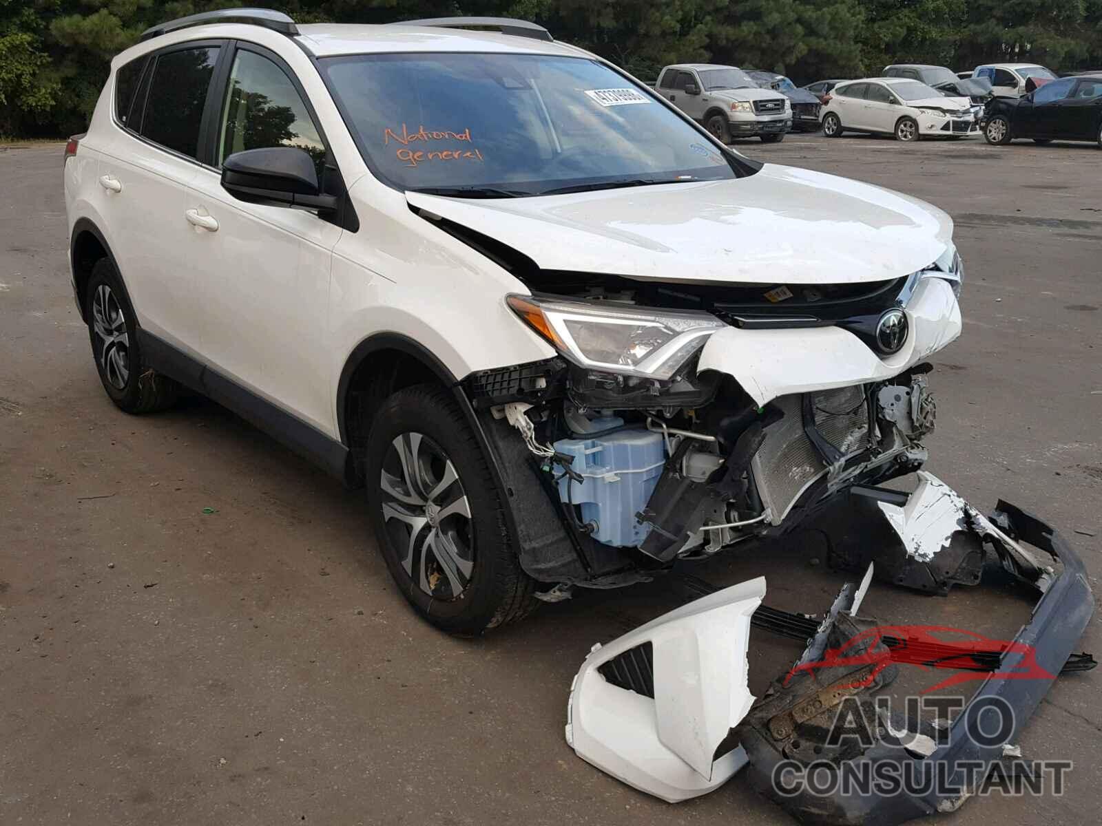 TOYOTA RAV4 LE 2017 - JTMZFREV9HJ700460
