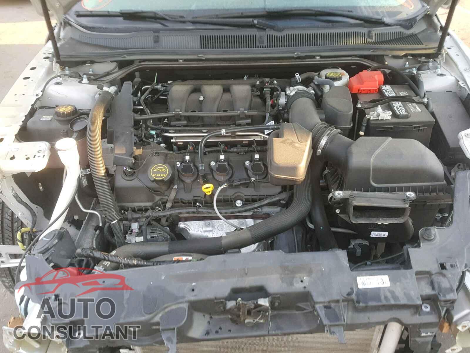 FORD TAURUS 2017 - 1FAHP2F86HG117730