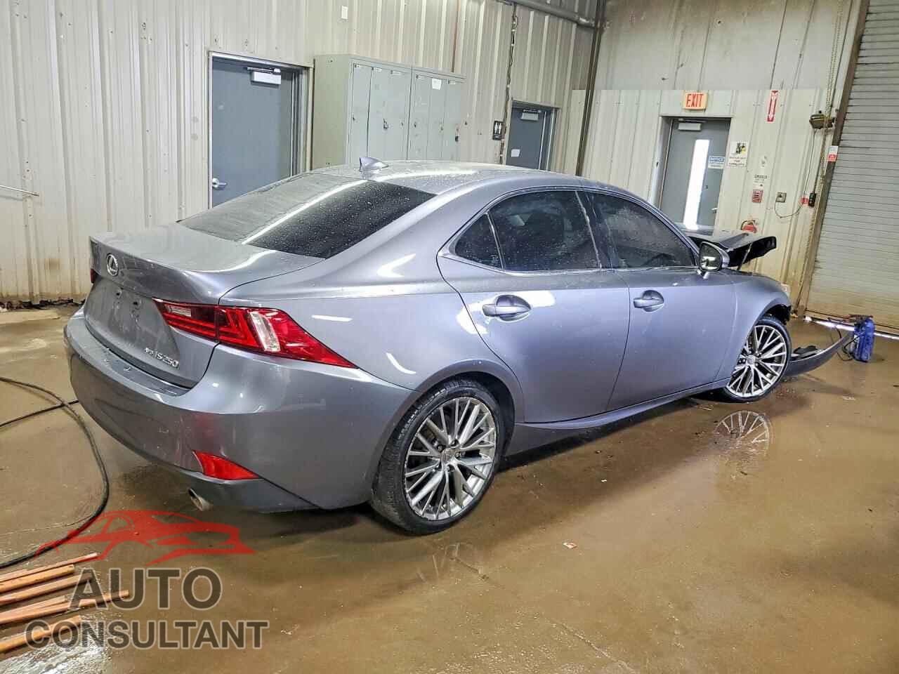 LEXUS IS 2014 - JTHCF1D24E5011041