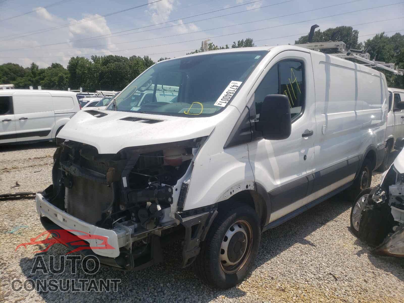FORD TRANSIT CO 2017 - 1FTYR1YM8HKA51123