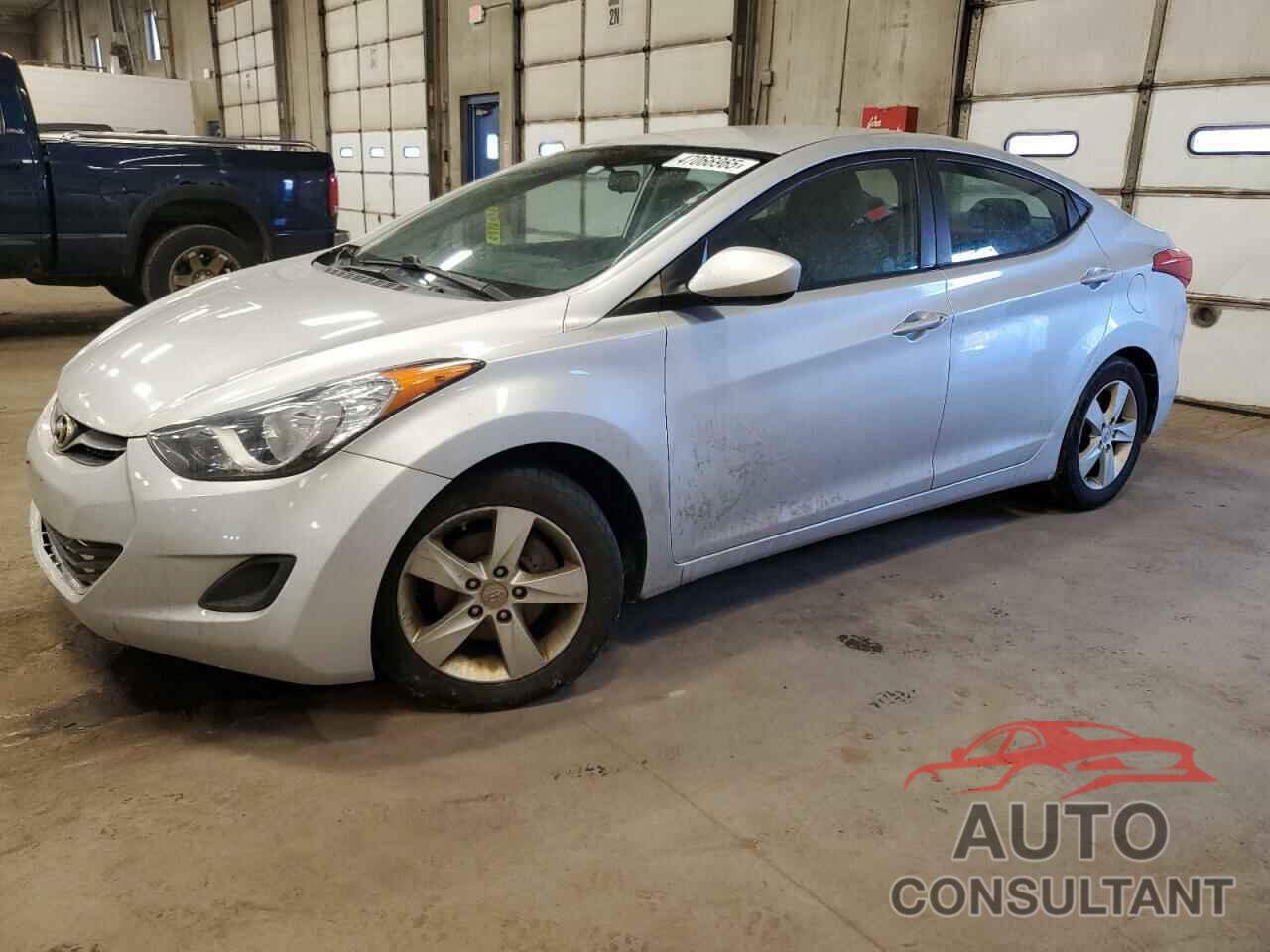 HYUNDAI ELANTRA 2011 - KMHDH4AE5BU140029