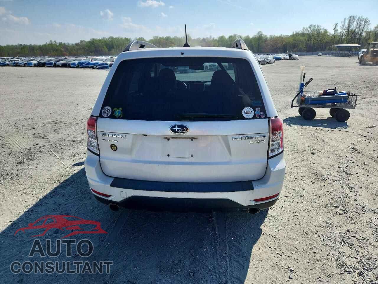 SUBARU FORESTER 2011 - JF2SHAEC5BH765401