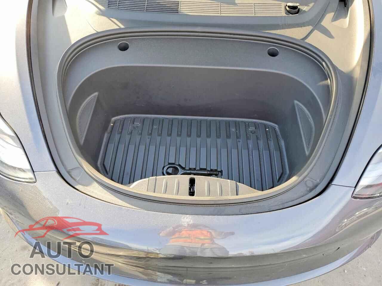 TESLA MODEL 3 2023 - 5YJ3E1EA5PF566043