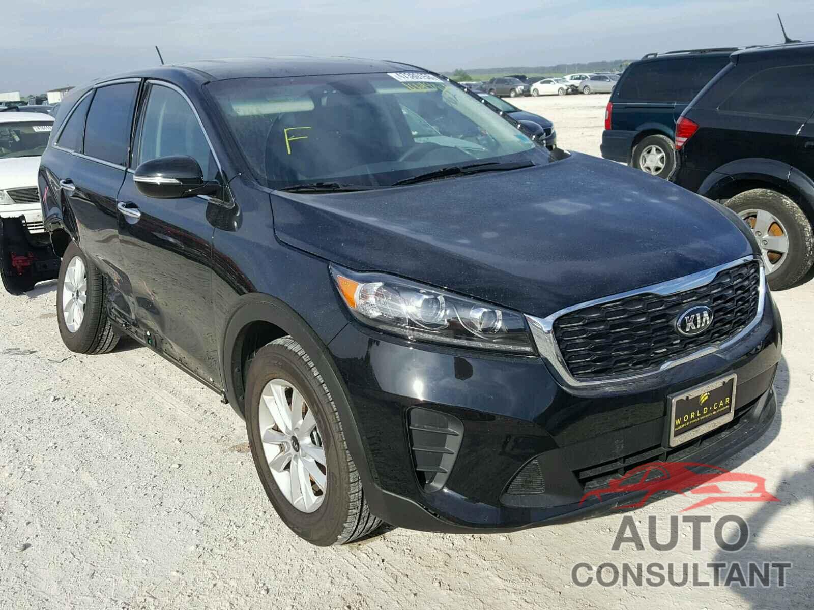 KIA SORENTO LX 2019 - 5XYPG4A35KG464862