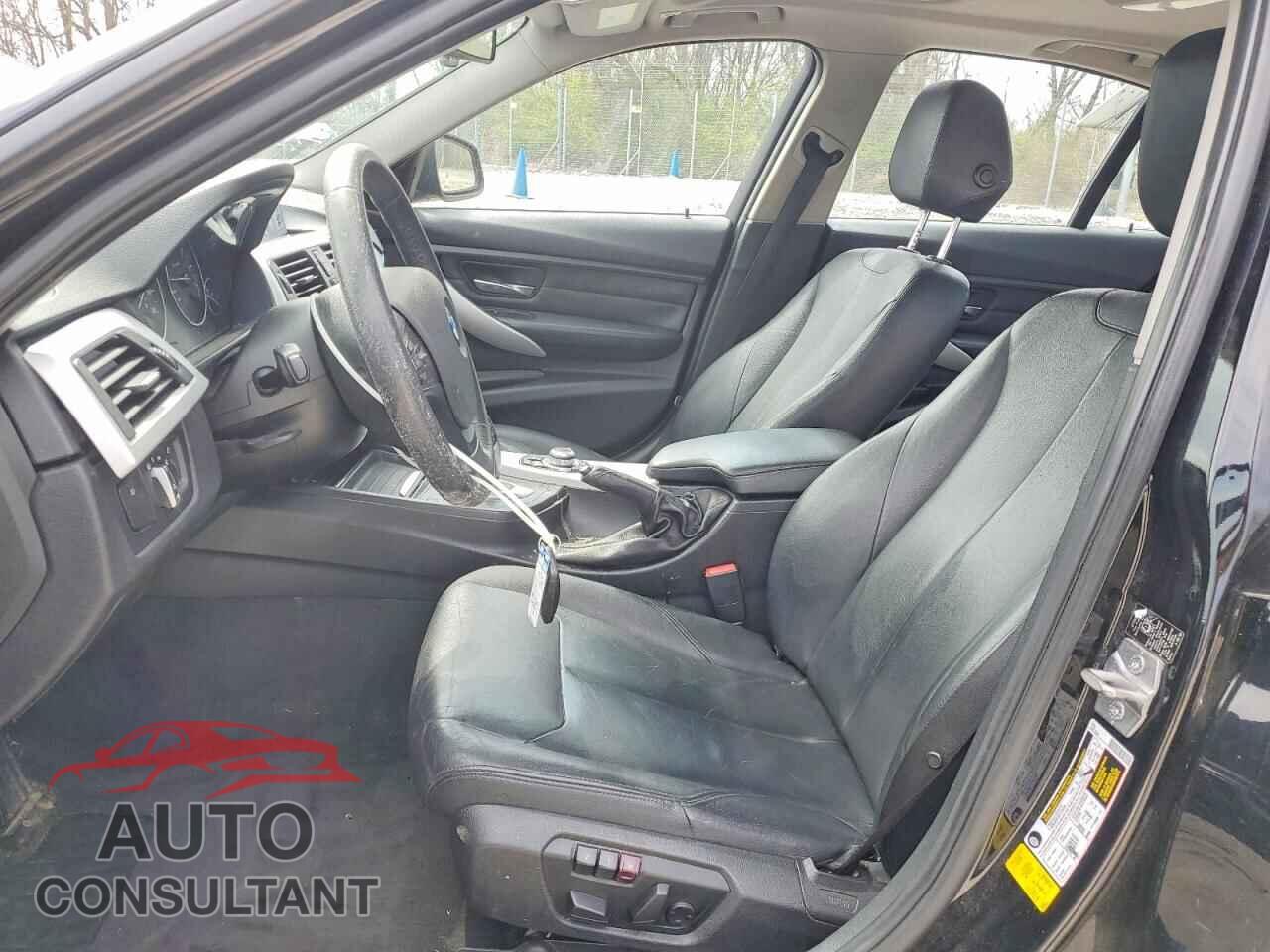 BMW 3 SERIES 2013 - WBA3A5G56DNP23091