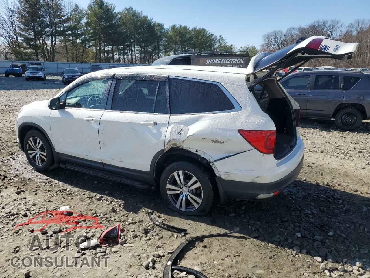 HONDA PILOT 2017 - 5FNYF6H51HB067918
