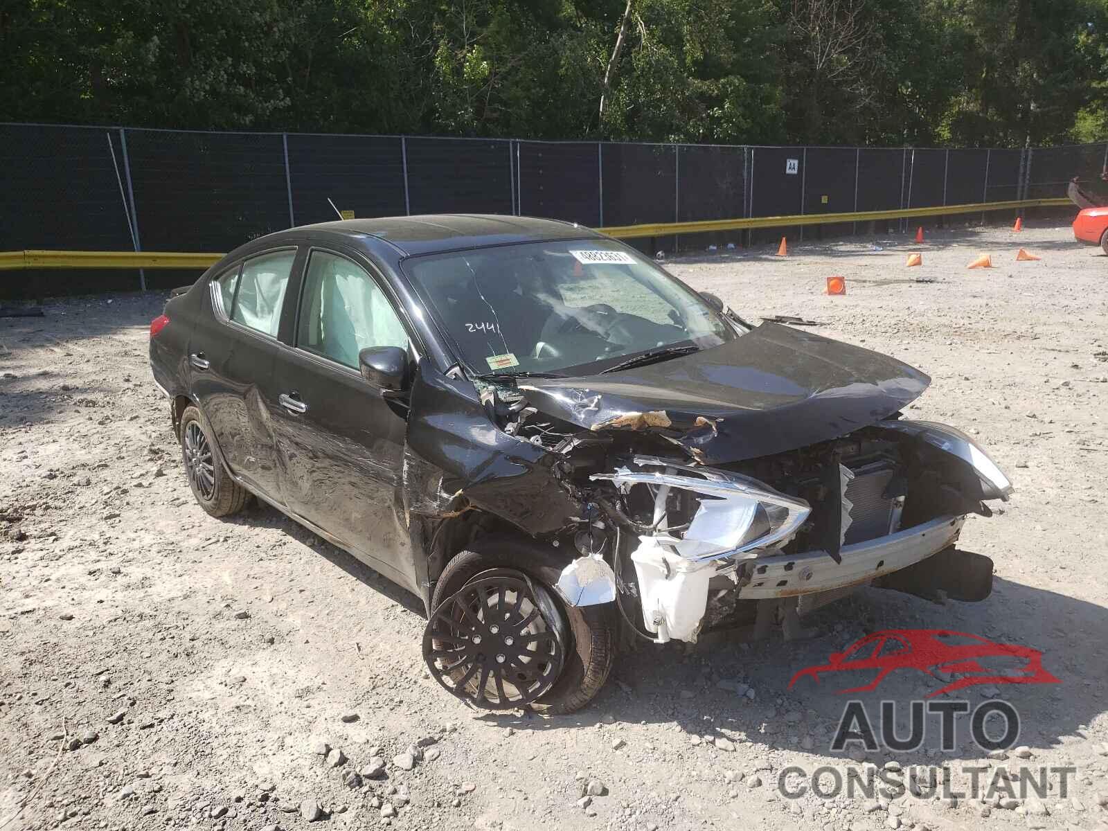 NISSAN VERSA 2018 - 3N1CN7AP6JL876419