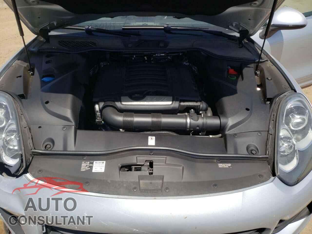 PORSCHE CAYENNE 2016 - WP1AA2A29GLA06562