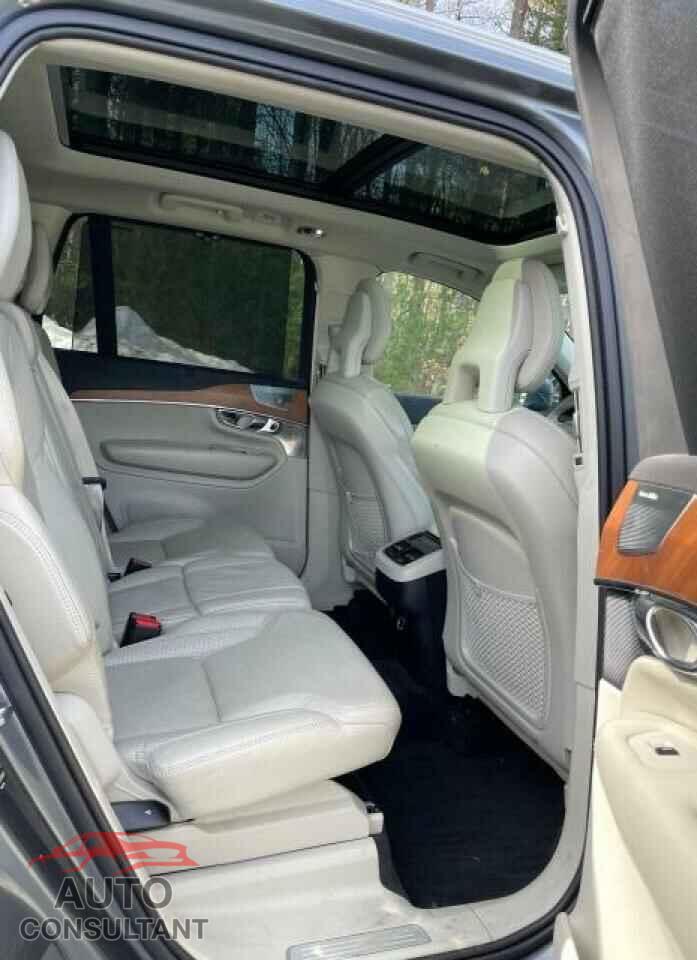 VOLVO XC90 2017 - YV4A22PL5H1164907