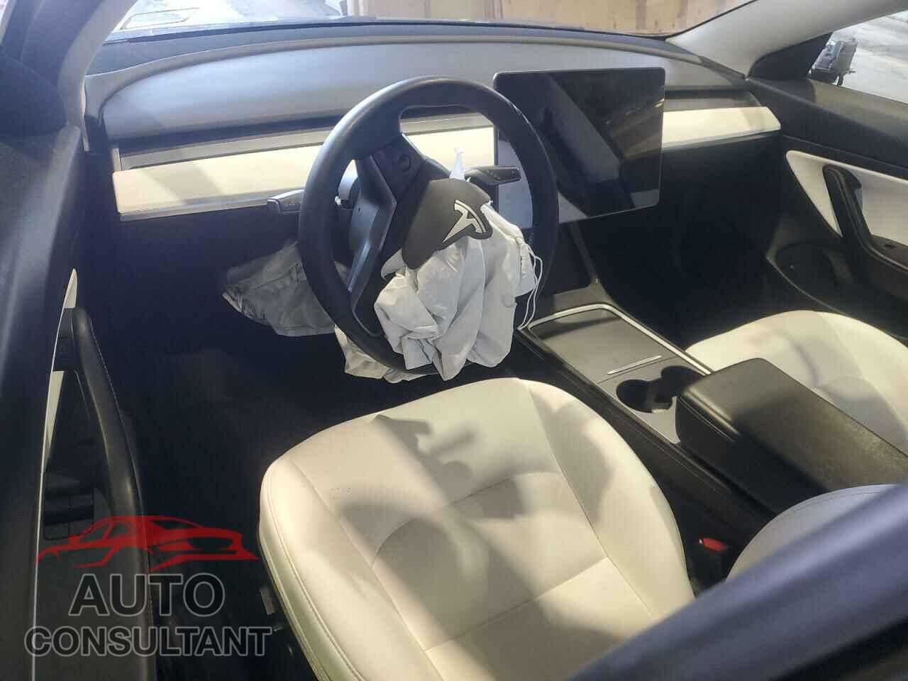 TESLA MODEL 3 2021 - 5YJ3E1EA8MF853372
