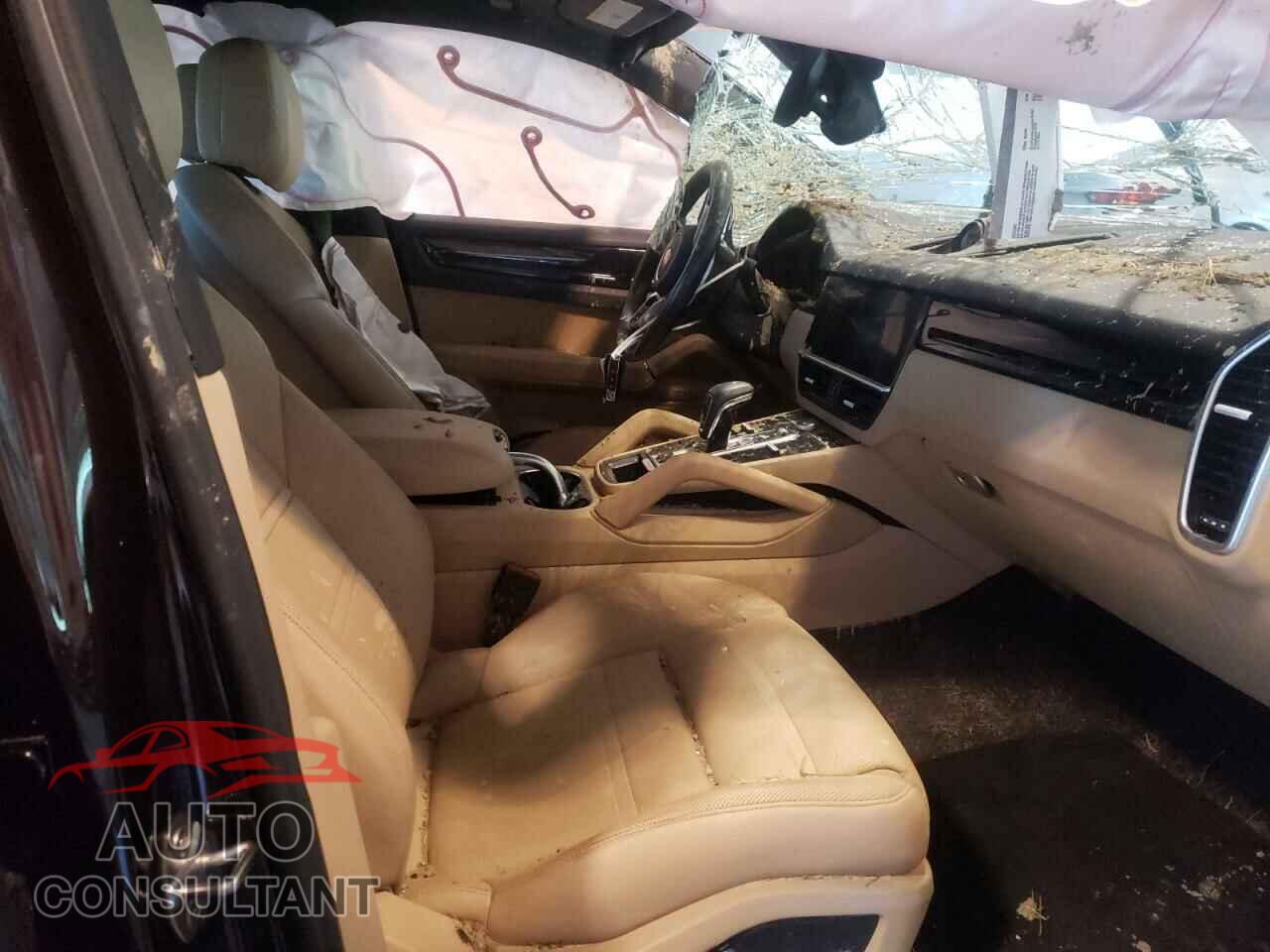 PORSCHE CAYENNE 2019 - WP1AA2AY7KDA03599