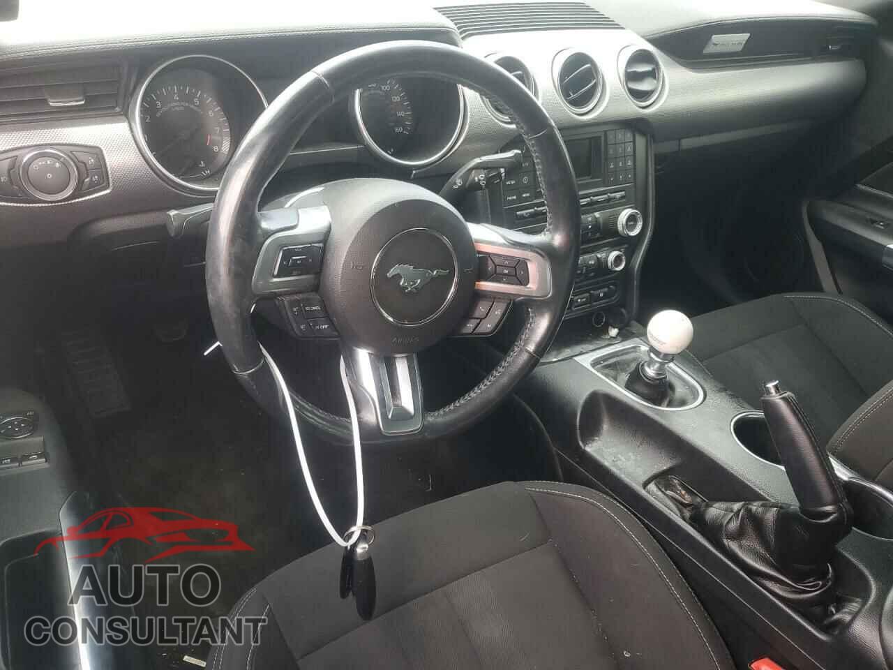 FORD MUSTANG 2018 - 1FA6P8CF6J5129018