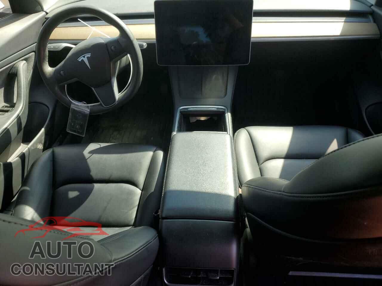 TESLA MODEL 3 2021 - 5YJ3E1EB2MF901974