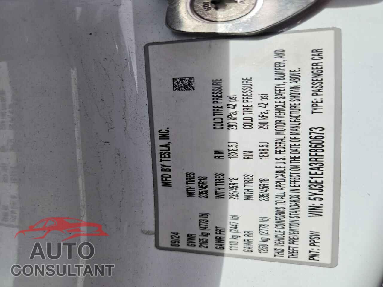 TESLA MODEL 3 2018 - 5YJ3E1EA3RF860673