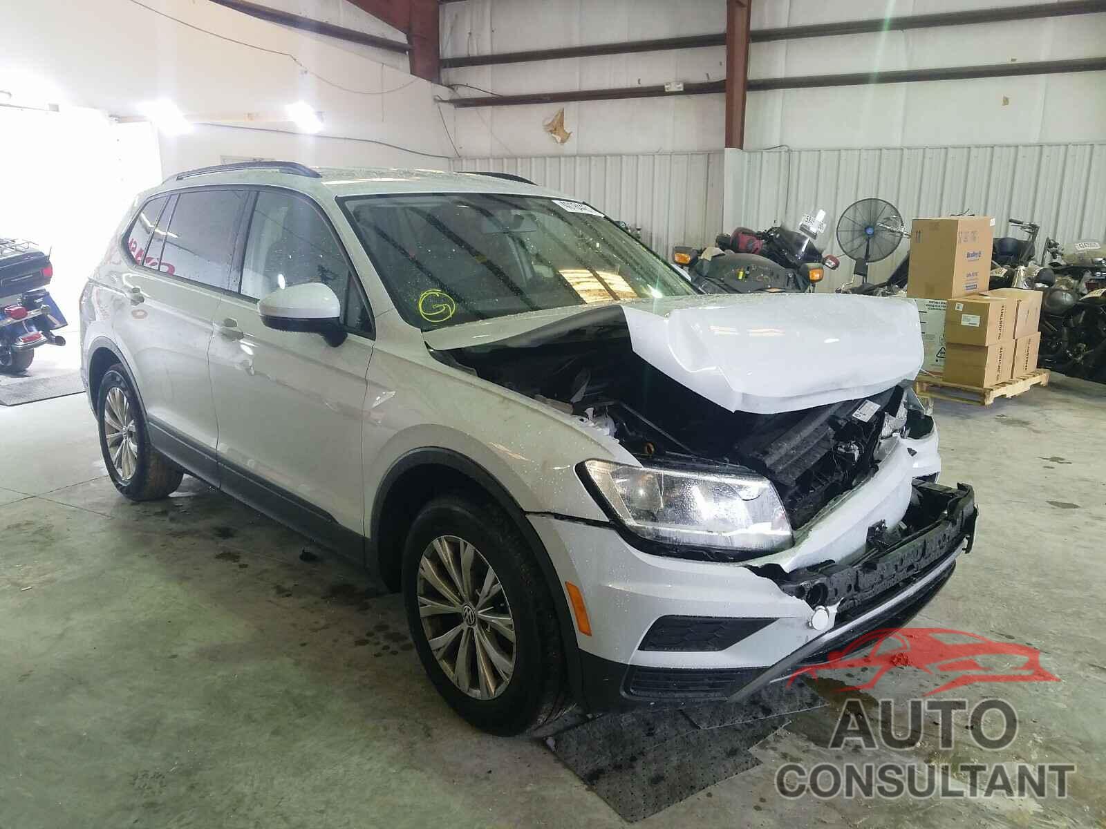 VOLKSWAGEN TIGUAN 2018 - 3VV1B7AX0JM059701
