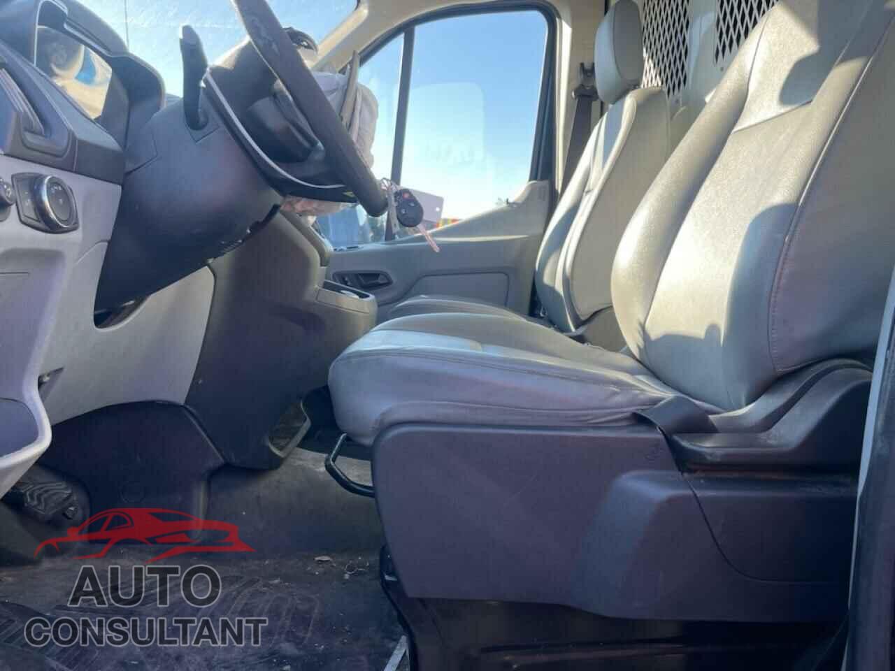 FORD TRANSIT 2018 - 1FTYR1CM7JKA68718
