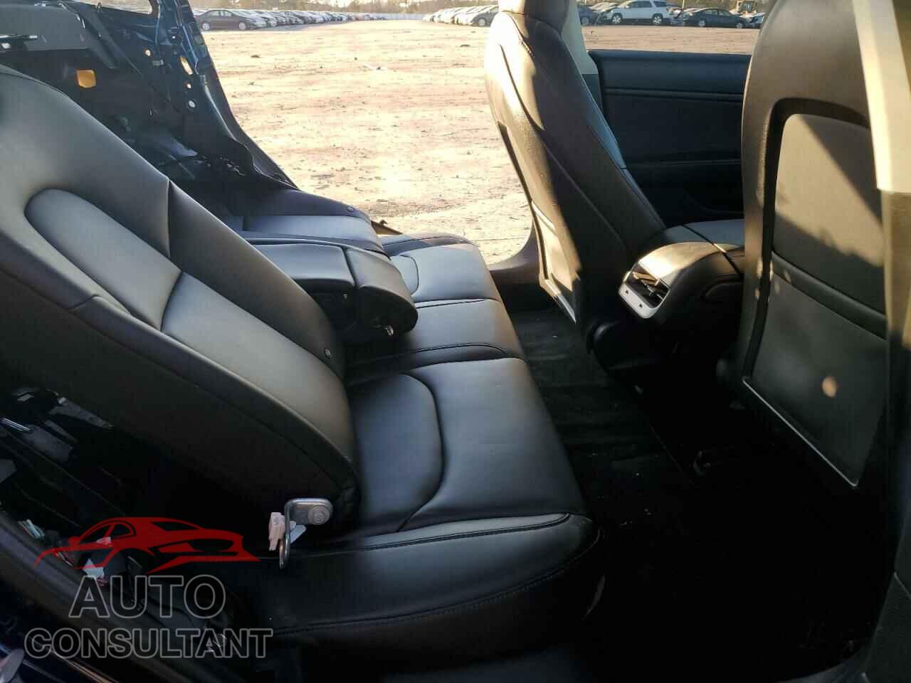 TESLA MODEL 3 2018 - 5YJ3E1EA2JF011820