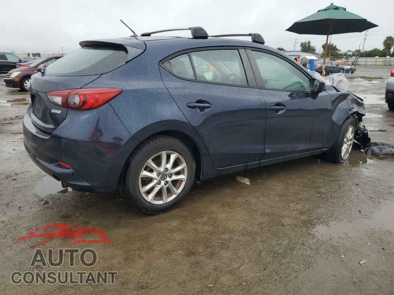 MAZDA 3 2017 - 3MZBN1K75HM111126