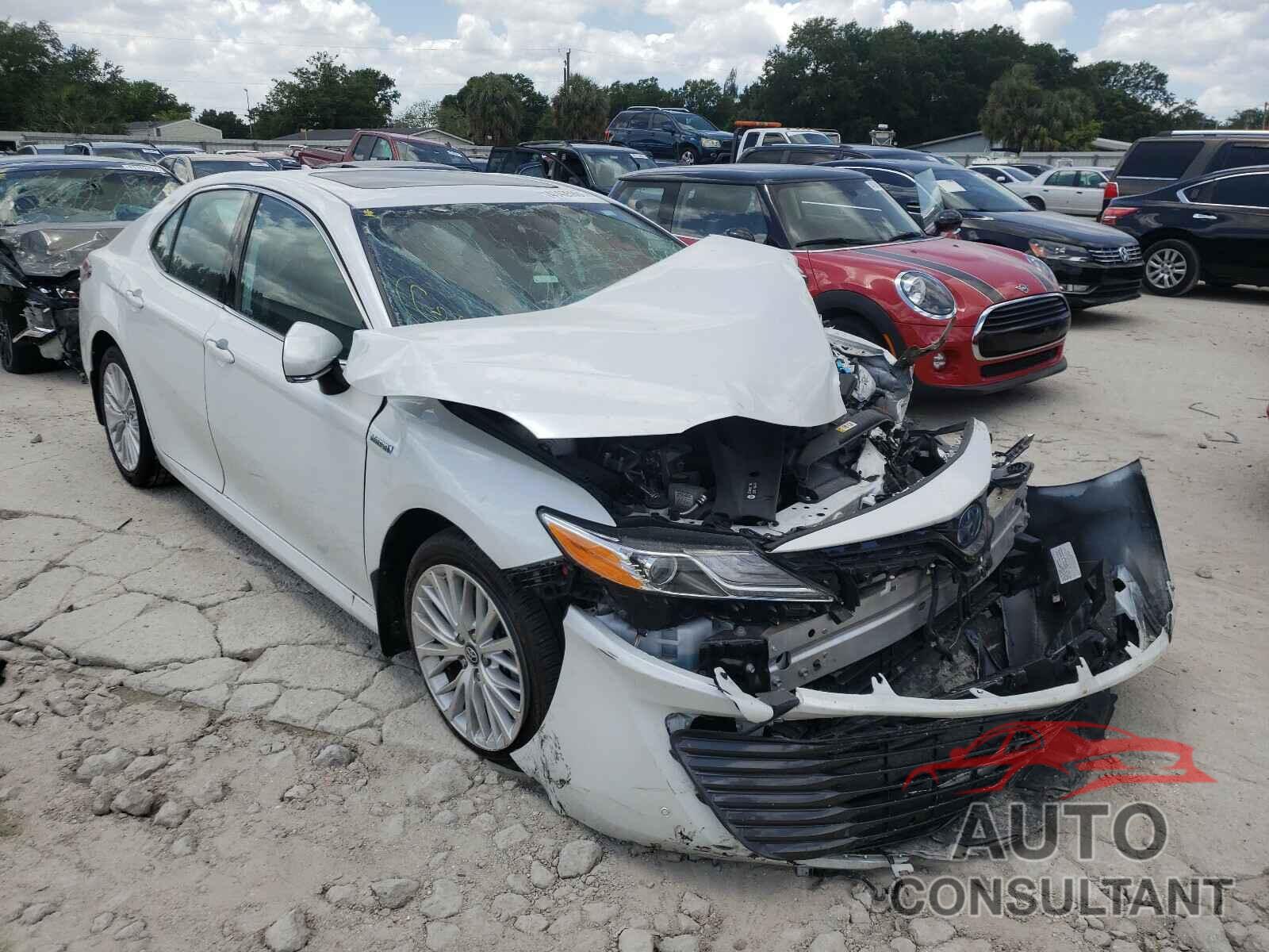 TOYOTA CAMRY 2019 - 4T1B21HK0KU514081