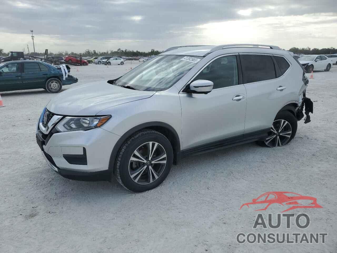 NISSAN ROGUE 2019 - 5N1AT2MV9KC827425