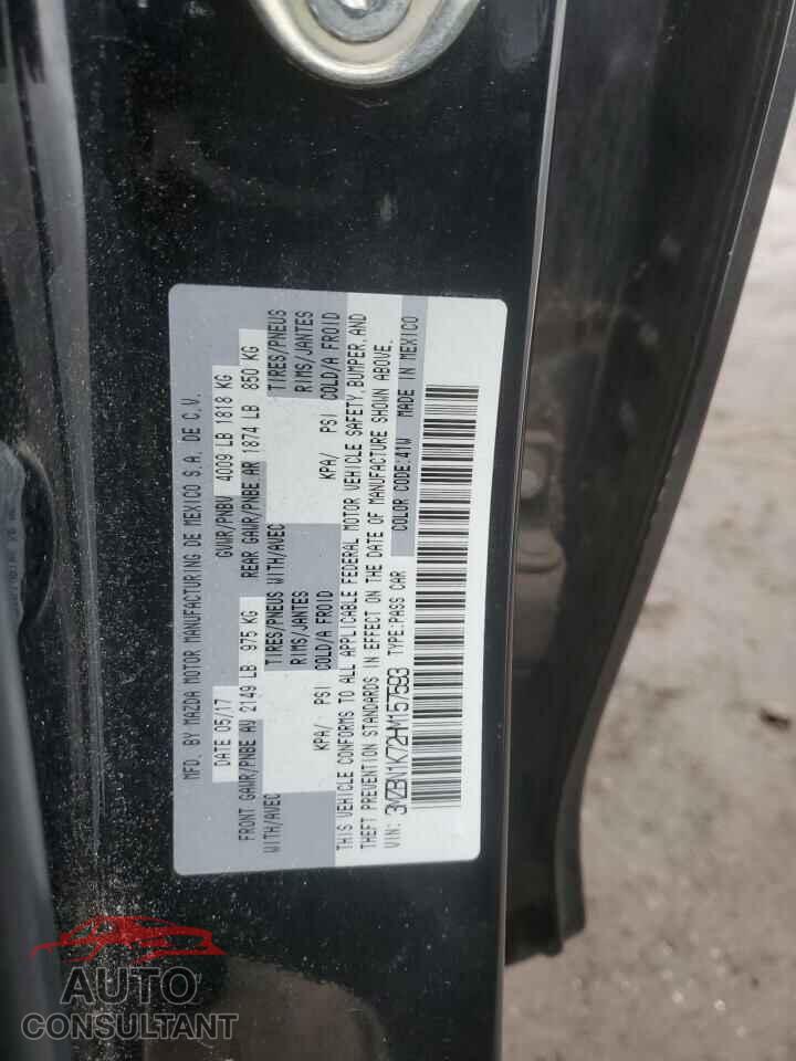 MAZDA 3 2017 - 3MZBN1K72HM157593