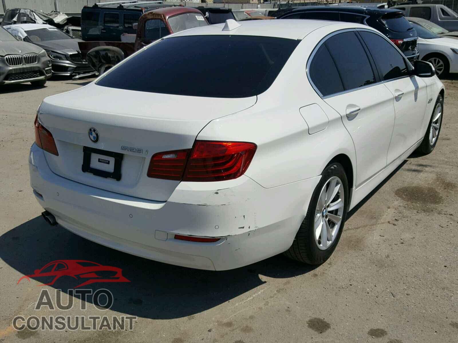 BMW 5 SERIES 2015 - WBA5A5C52FD512882