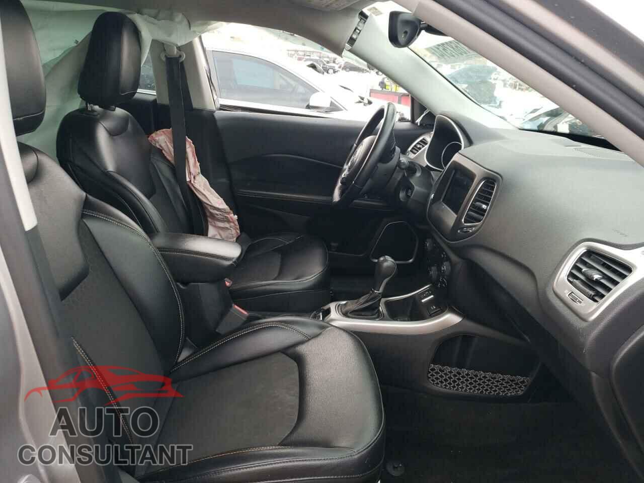 JEEP COMPASS 2017 - 3C4NJCBB2HT668769