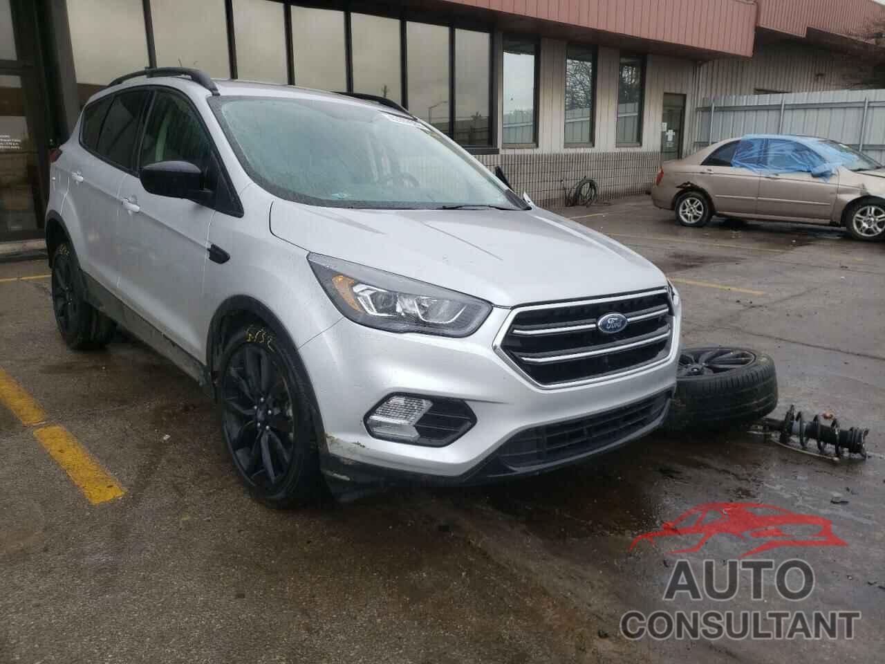 FORD ESCAPE 2019 - 1FMCU0GD8KUA64367