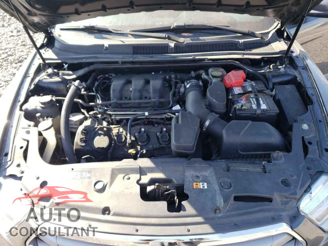 FORD TAURUS 2017 - 1FAHP2E82HG109819