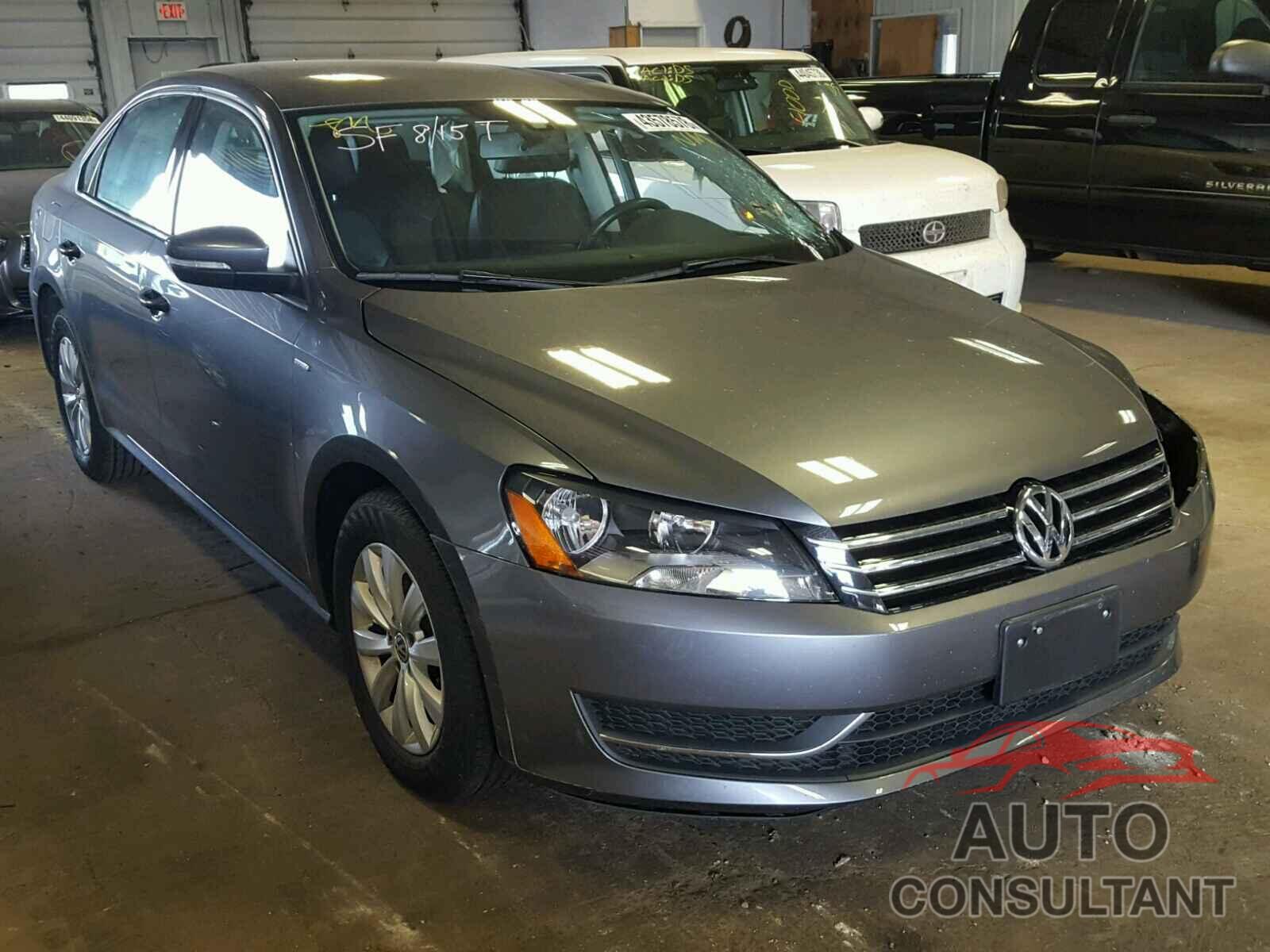 VOLKSWAGEN PASSAT 2015 - 1VWAT7A36FC092412