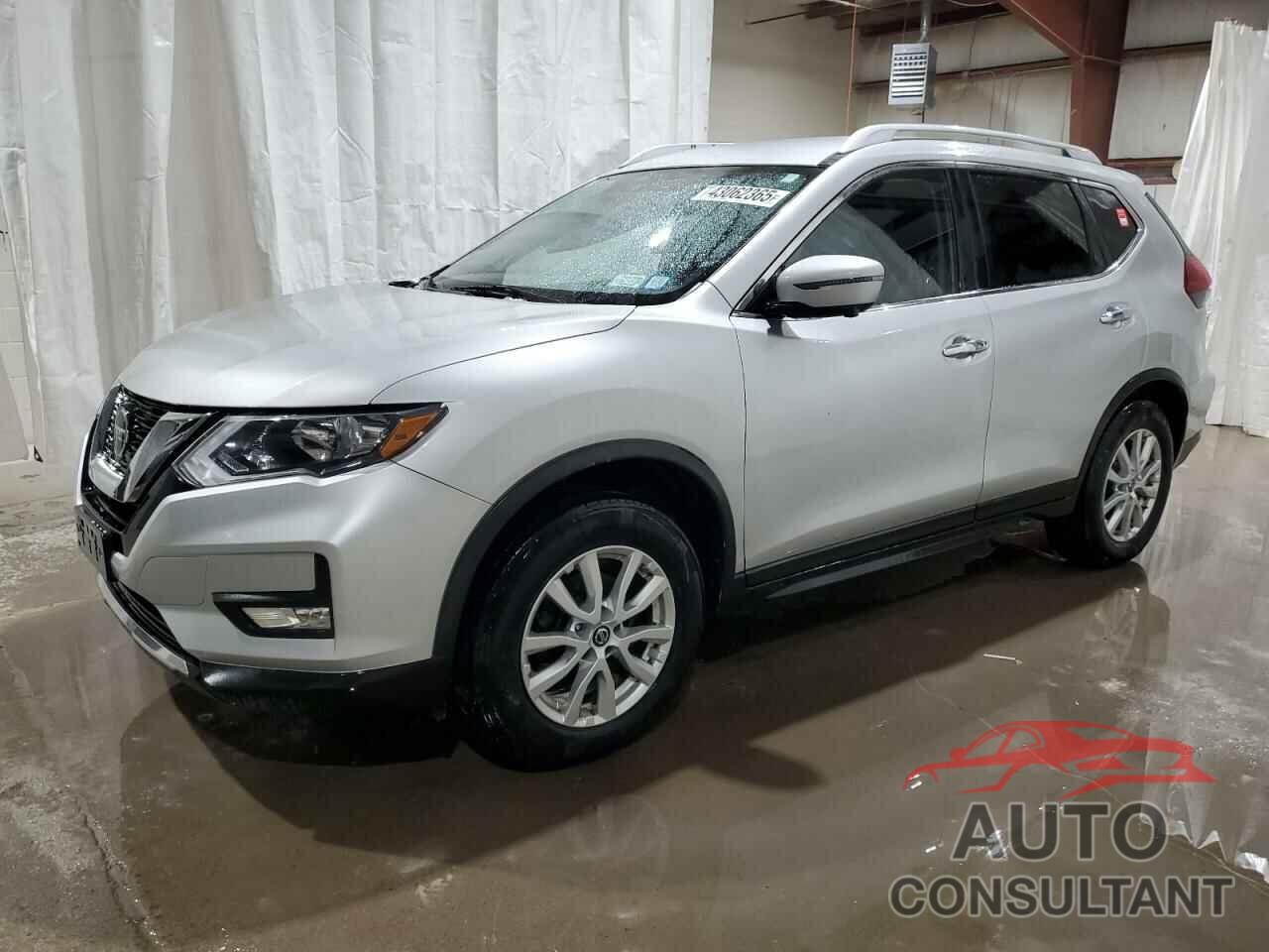 NISSAN ROGUE 2018 - KNMAT2MVXJP520695