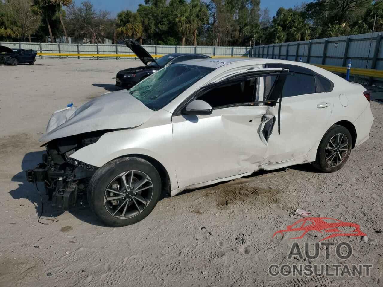 KIA FORTE 2023 - 3KPF24AD7PE544946