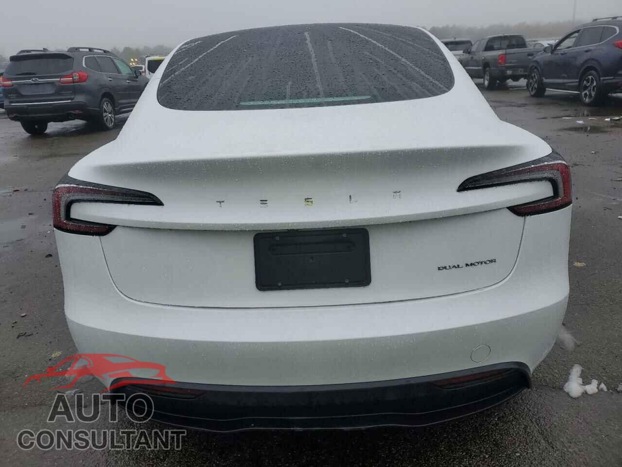 TESLA MODEL 3 2024 - 5YJ3E1EB7RF796212