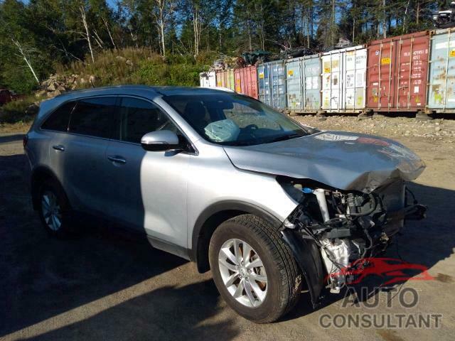 KIA SORENTO LX 2016 - 5XYPG4A37GG012614