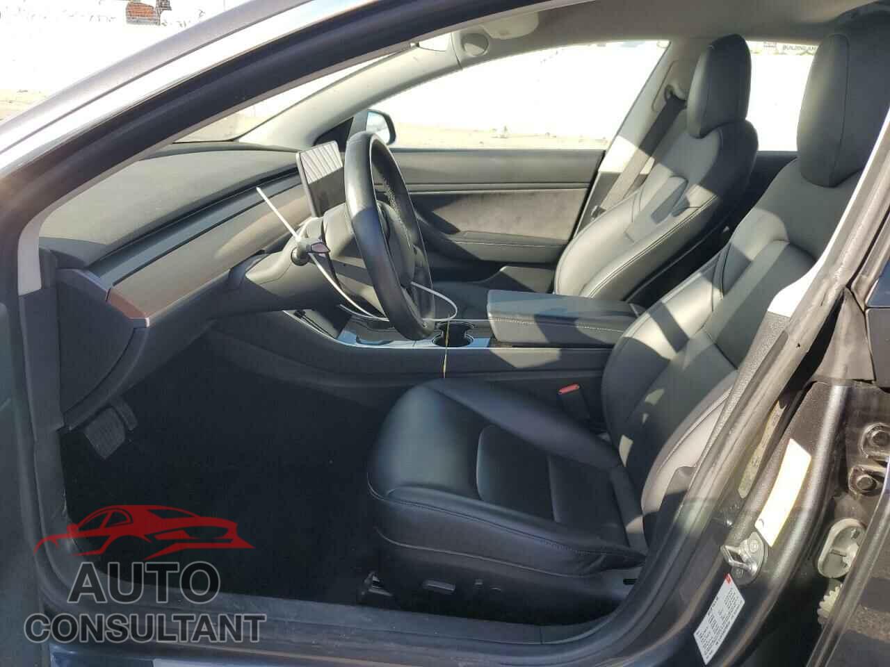 TESLA MODEL 3 2018 - 5YJ3E1EAXJF020104