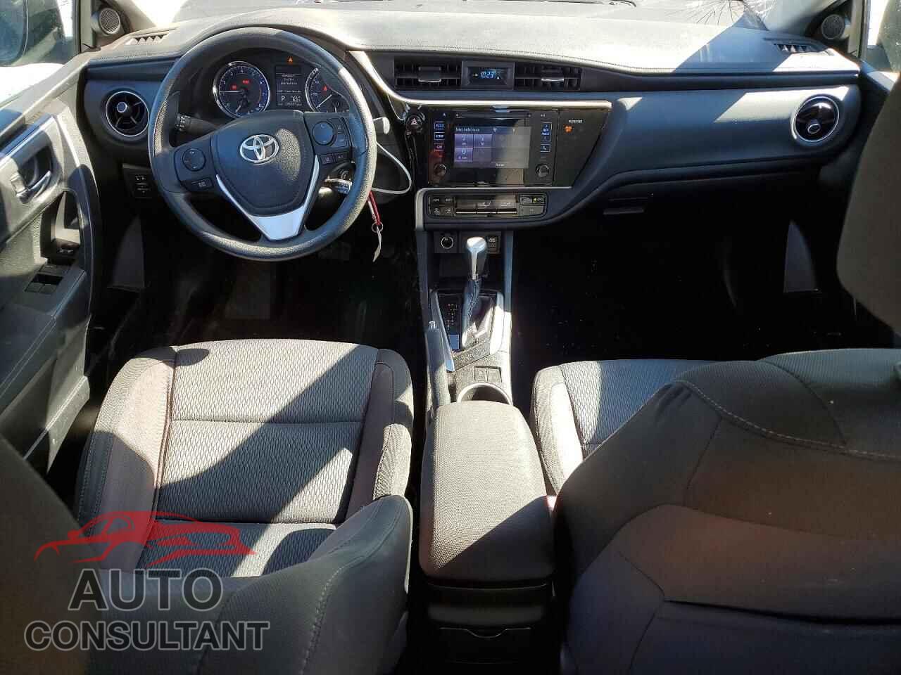 TOYOTA COROLLA 2017 - 5YFBURHEXHP718092