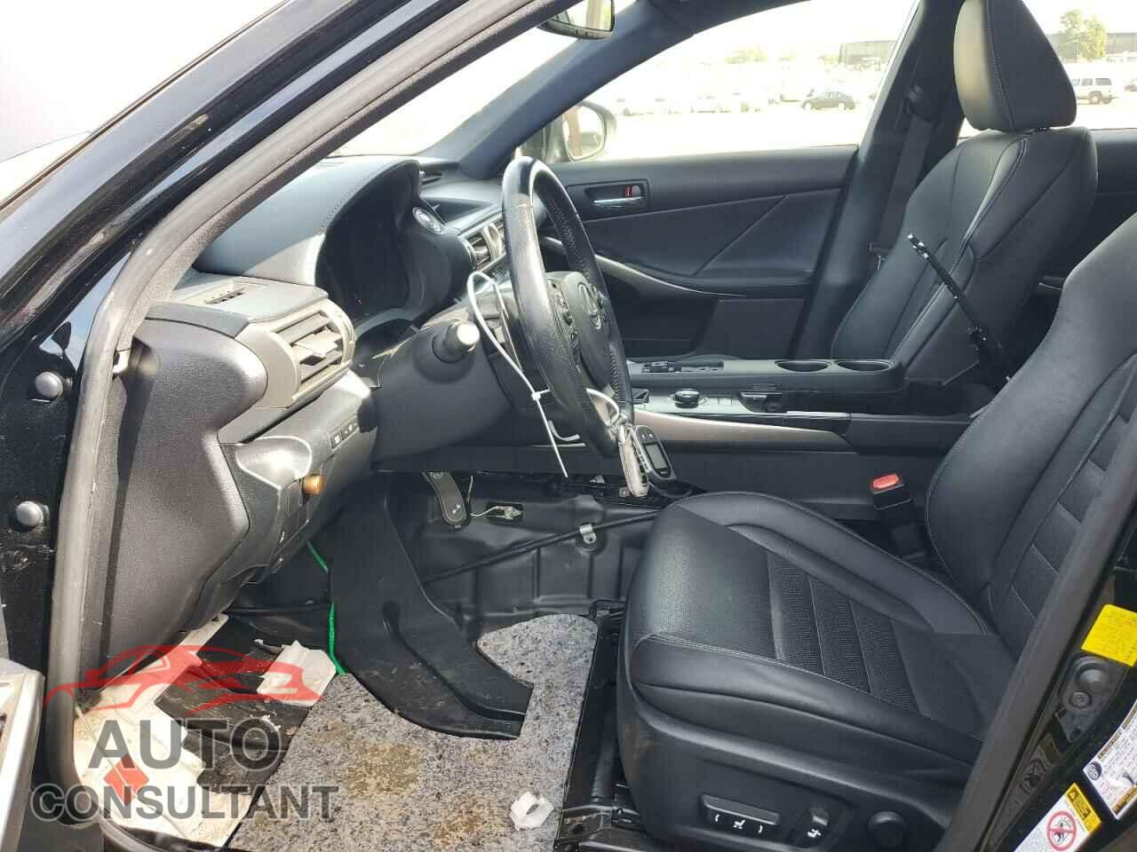 LEXUS IS 2014 - JTHBF1D25E5034372