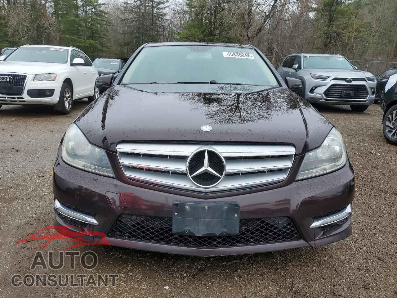 MERCEDES-BENZ C-CLASS 2012 - WDDGF8FB7CF913706
