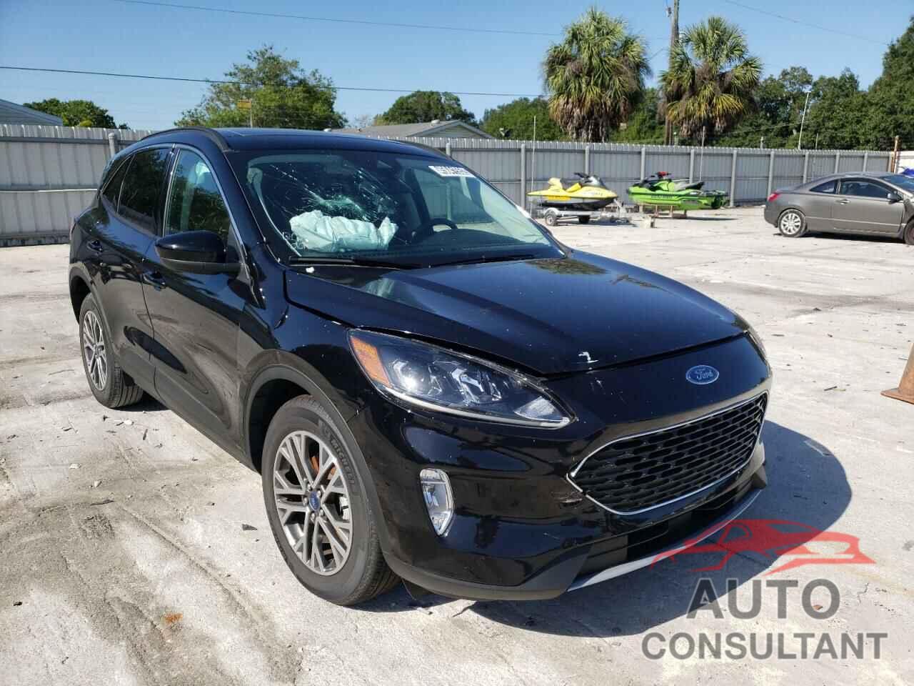 FORD ESCAPE 2021 - 1FMCU9H67MUA64836