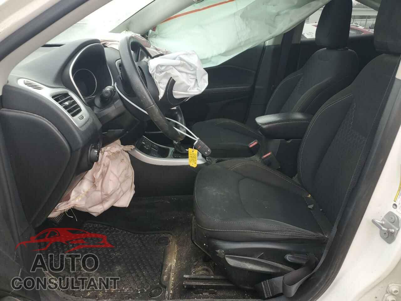 JEEP COMPASS 2019 - 3C4NJDAB2KT734607