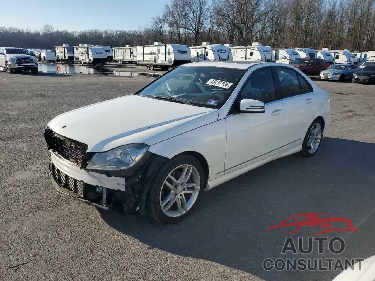 MERCEDES-BENZ C-CLASS 2013 - WDDGF4HB9DA842738
