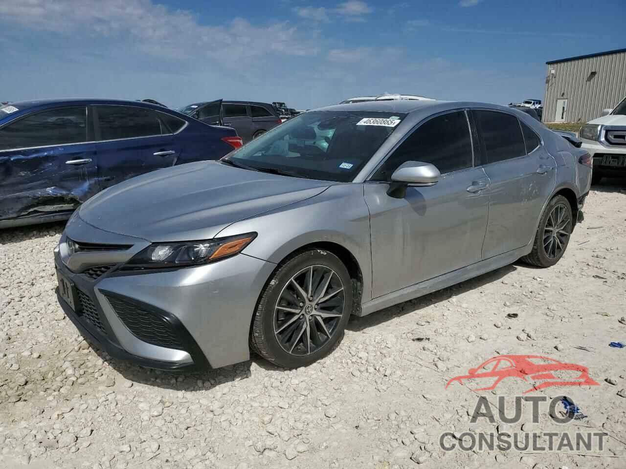 TOYOTA CAMRY 2022 - 4T1G11AK9NU652130