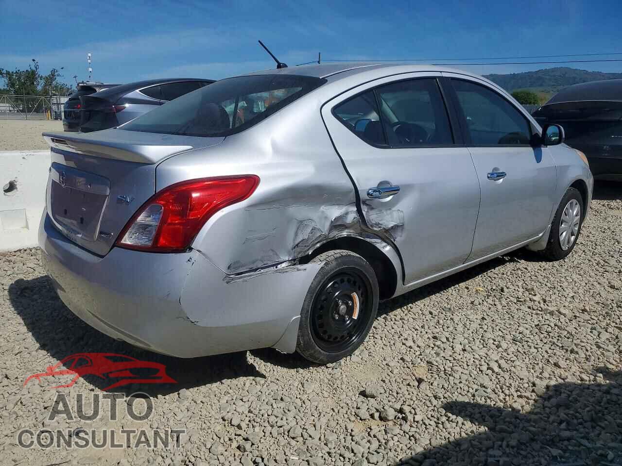 NISSAN VERSA 2013 - 3N1CN7AP1DL893746