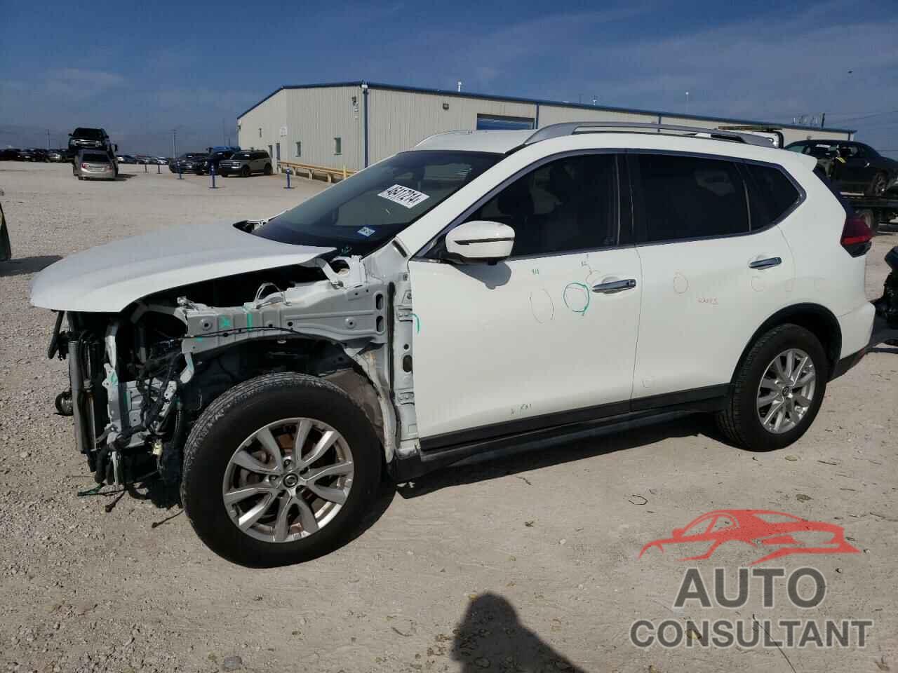 NISSAN ROGUE 2017 - KNMAT2MT1HP543226