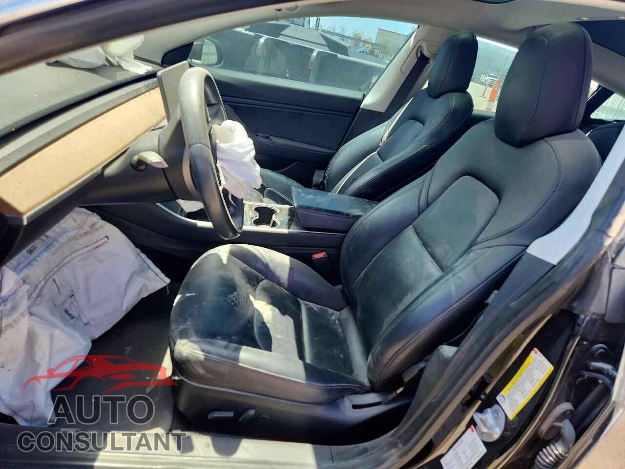TESLA MODEL 3 2018 - 5YJ3E1EA5JF176325