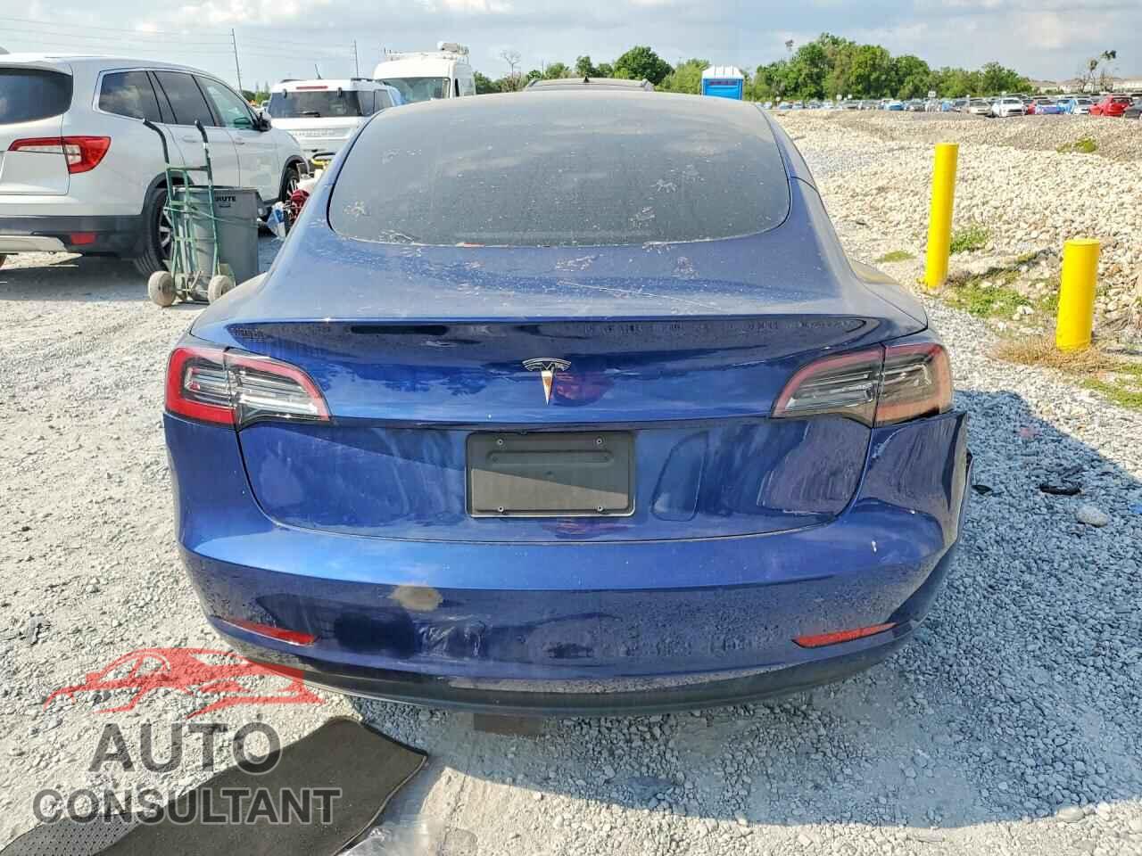 TESLA MODEL 3 2021 - 5YJ3E1EA1MF045381