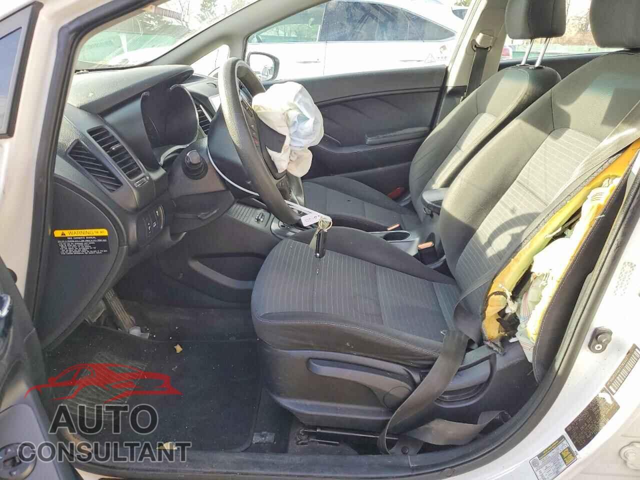 KIA FORTE 2015 - KNAFX4A60F5382443